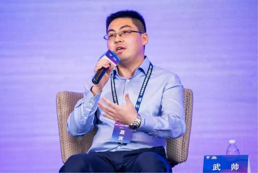 ����c7c7����ƽ̨��Ϣ�徲�������޹�˾���ܲ���˧���ݳ���